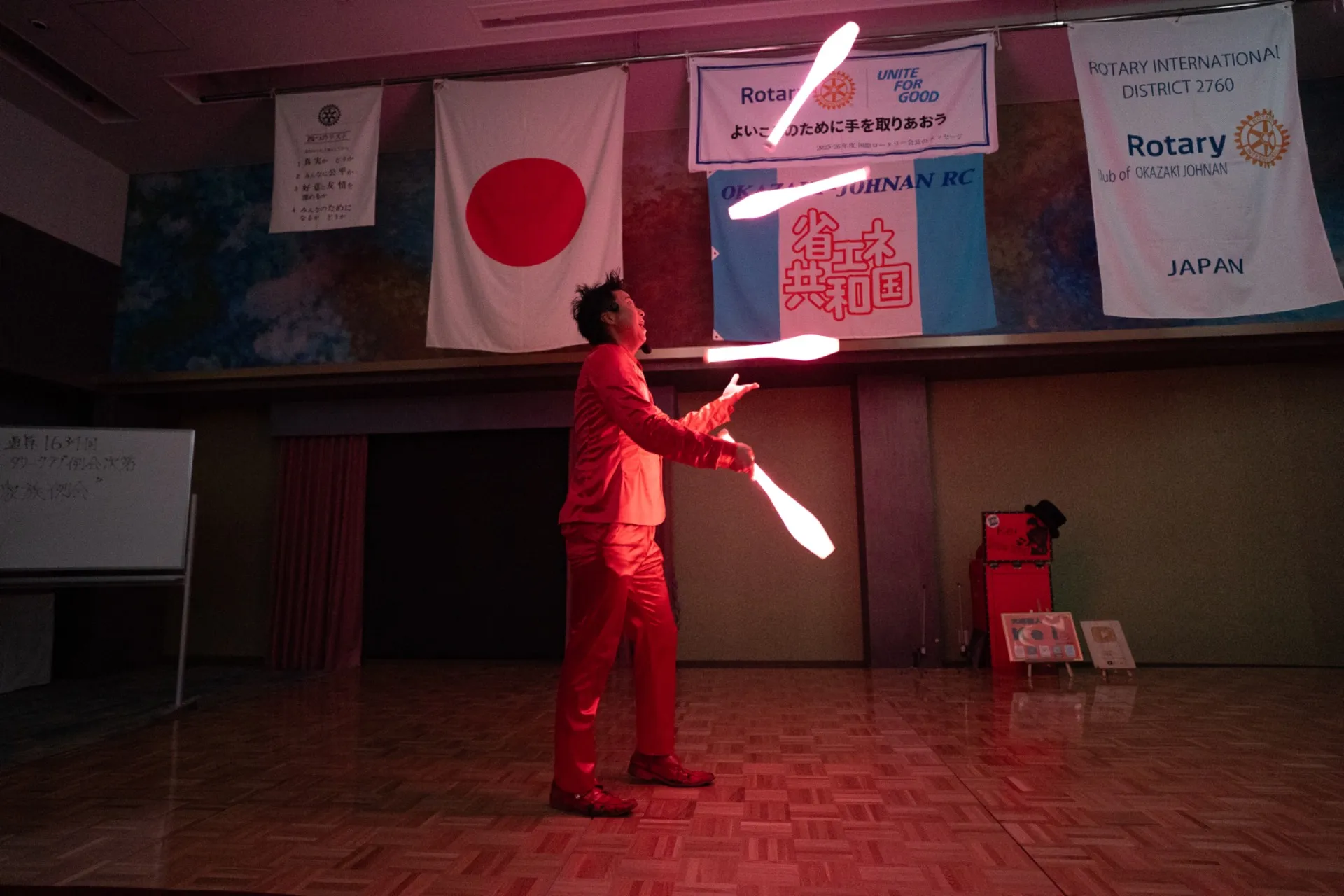 LEDジャグリングの需要が高まっている